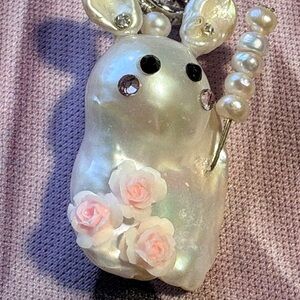 Freshwater baroque Pearl Bunny pendant necklace with Pink Roses